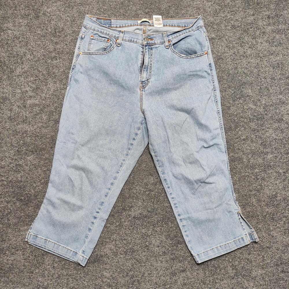 Levis Classic Capri Jeans Womens 20 Light Wash Blue Cropped Stretch Denim